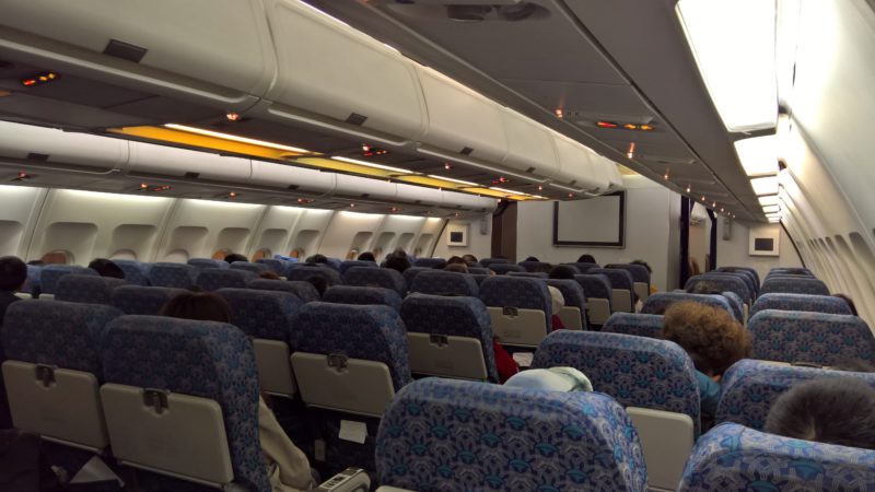 Aircraft cabin and seats