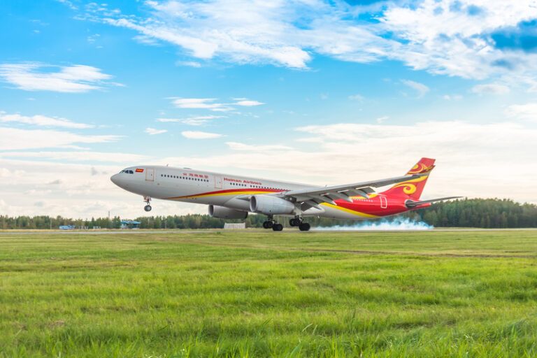Hainan Airlines Expands European Network with New Chengdu-Vienna Route Using Airbus A330-300