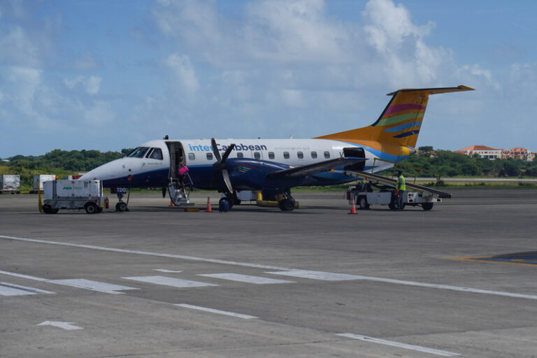 InterCaribbean Airways Embraer 120