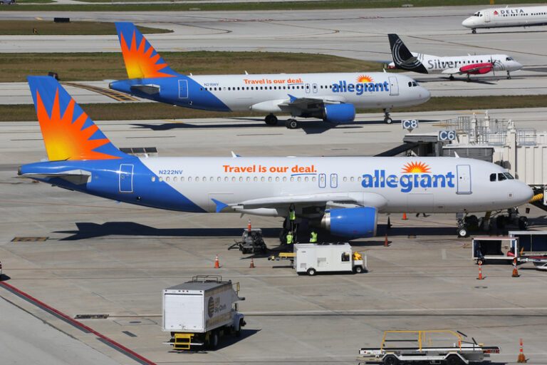 Allegiant Air Airbus A320
