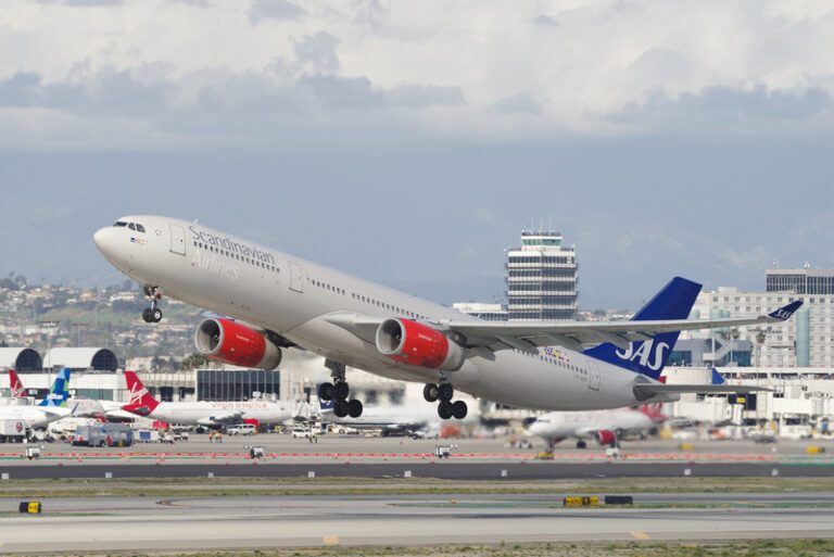 Scandinavian Airlines Airbus A330