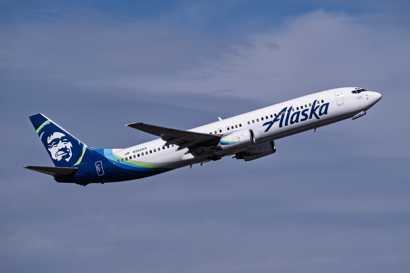 Alaska Airlines Boeing 737-900