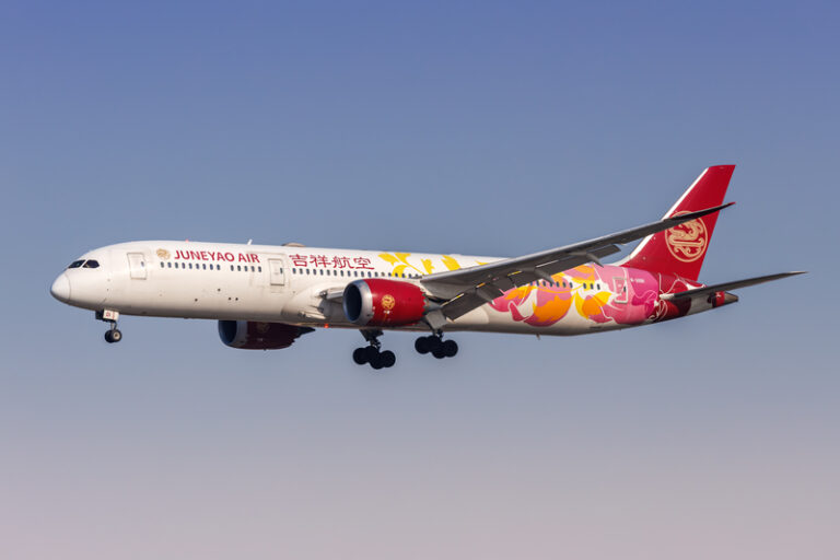 Juneyao Air Boeing 787-9