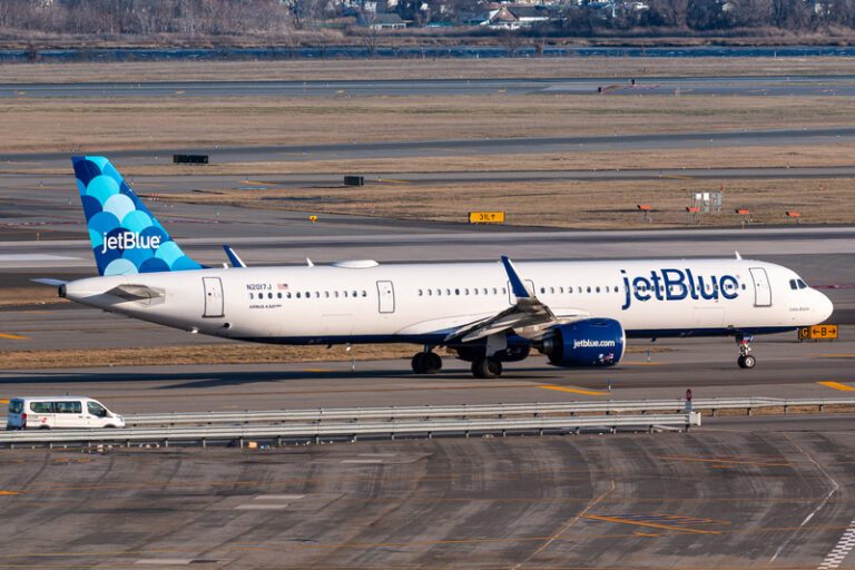 jetBlue Airbus A321 NEO