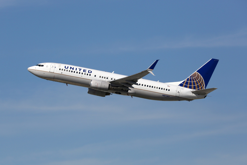 United Airlines Boeing 737-800
