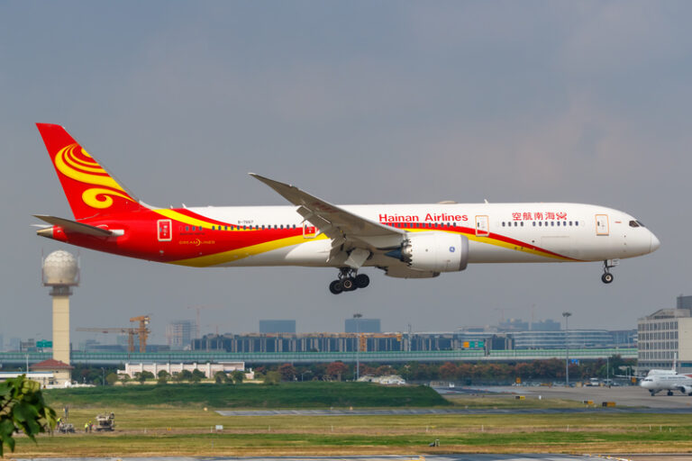 Hainan Airlines Boeing 787-9