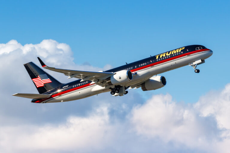 Donald Trump Boeing 757-200