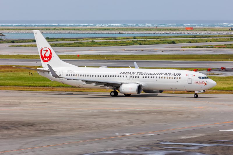 Japan Transocean Air Boeing 737-800