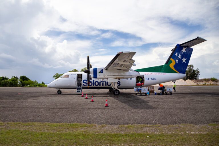 Solomon Airlines Dash 8