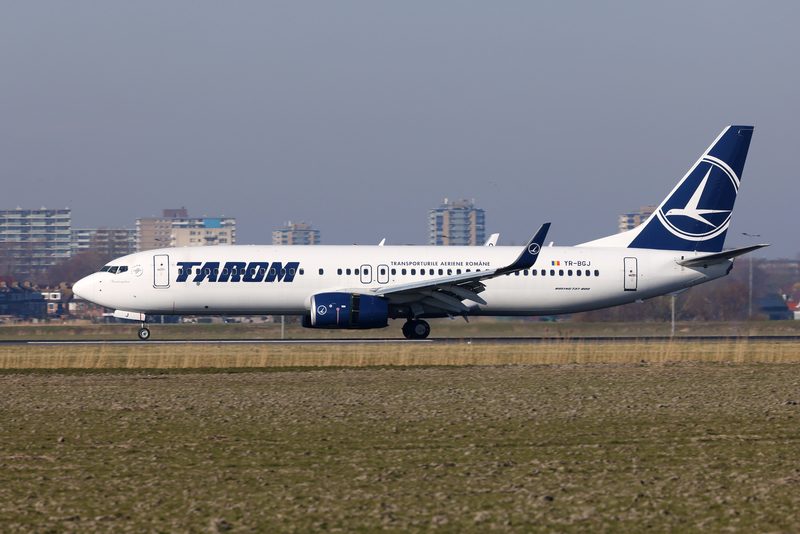 TAROM Boeing 737