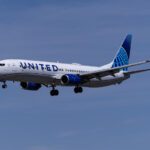 United Airlines Boeing 737-900