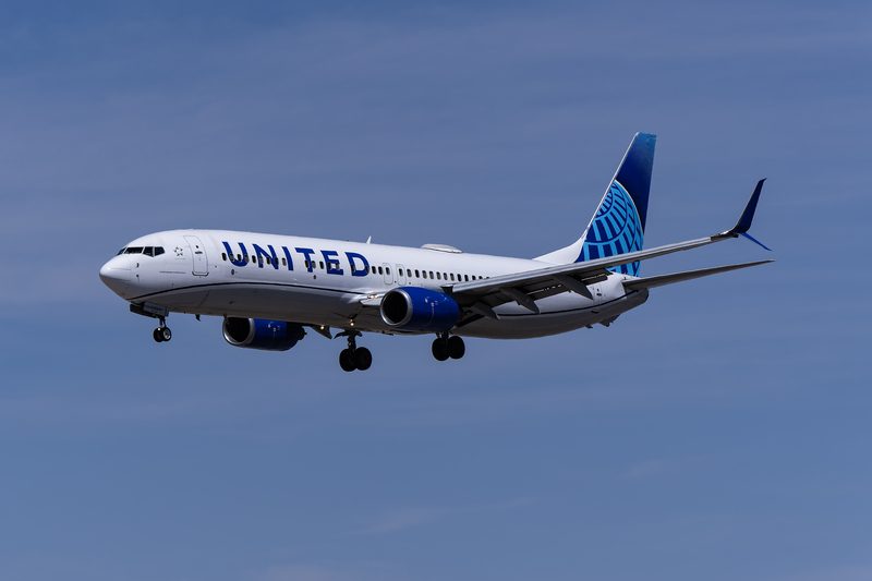 United Airlines Boeing 737-900