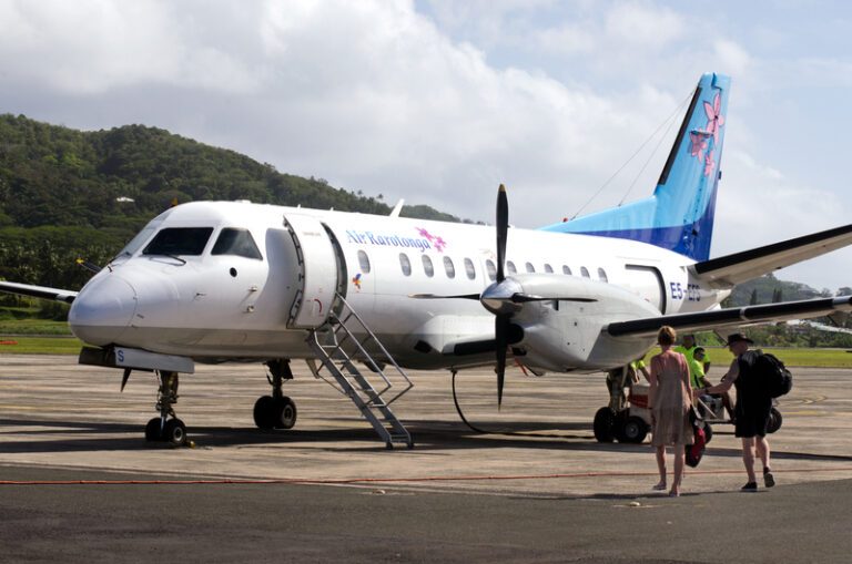 Air Rarotonga Saab 340