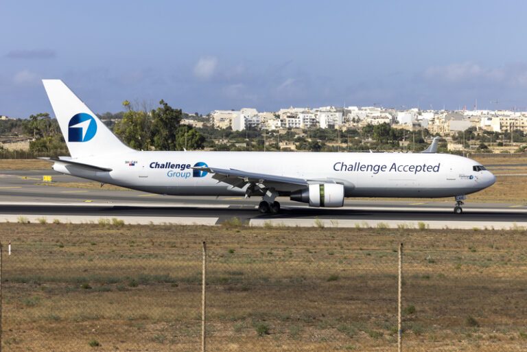 Challenge Airlines Boeing 767-3G5-ER