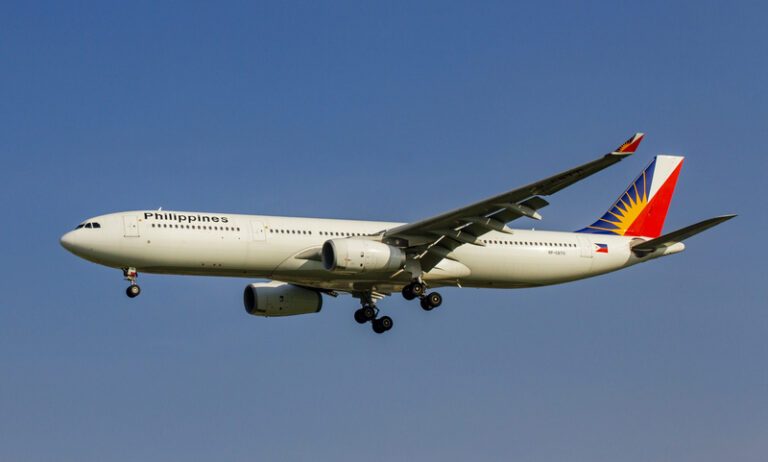 Philippine Airlines Airbus A330-343