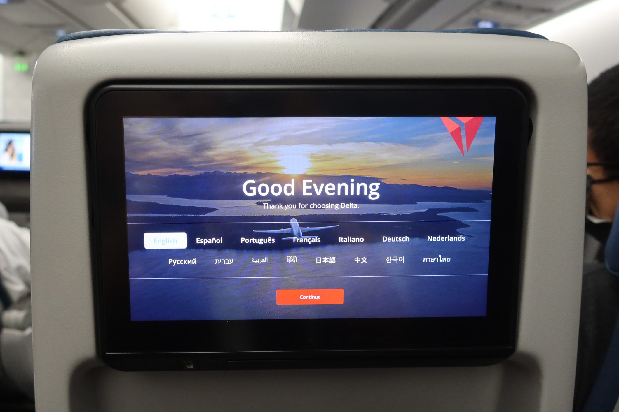 Delta Brings DraftKings Onboard With SkyPicks – But Real-Money Betting Remains Off-Limits
