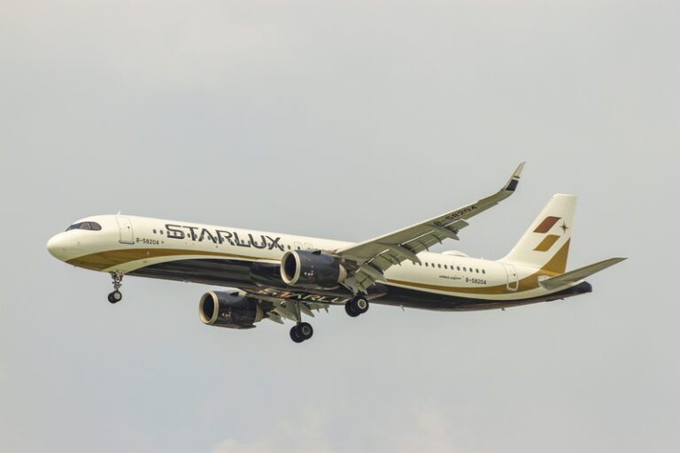 Starlux Airbus A321-252NX
