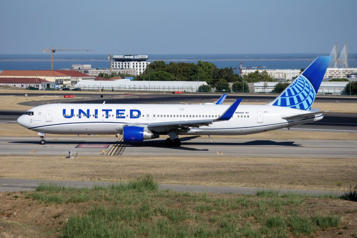 United Airlines Boeing 767-300