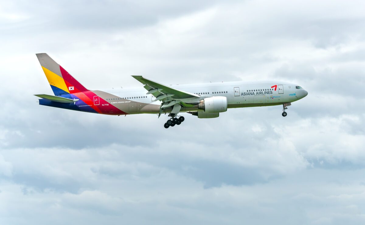 Asiana Airlines Boeing 777