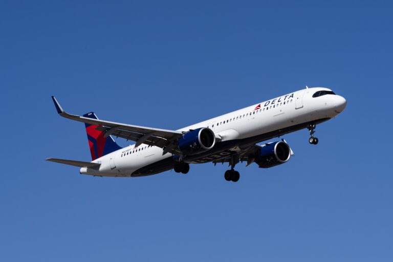 Delta Keeps 44-Seat First Class A321neo on Atlanta-Las Vegas Through April 2027
