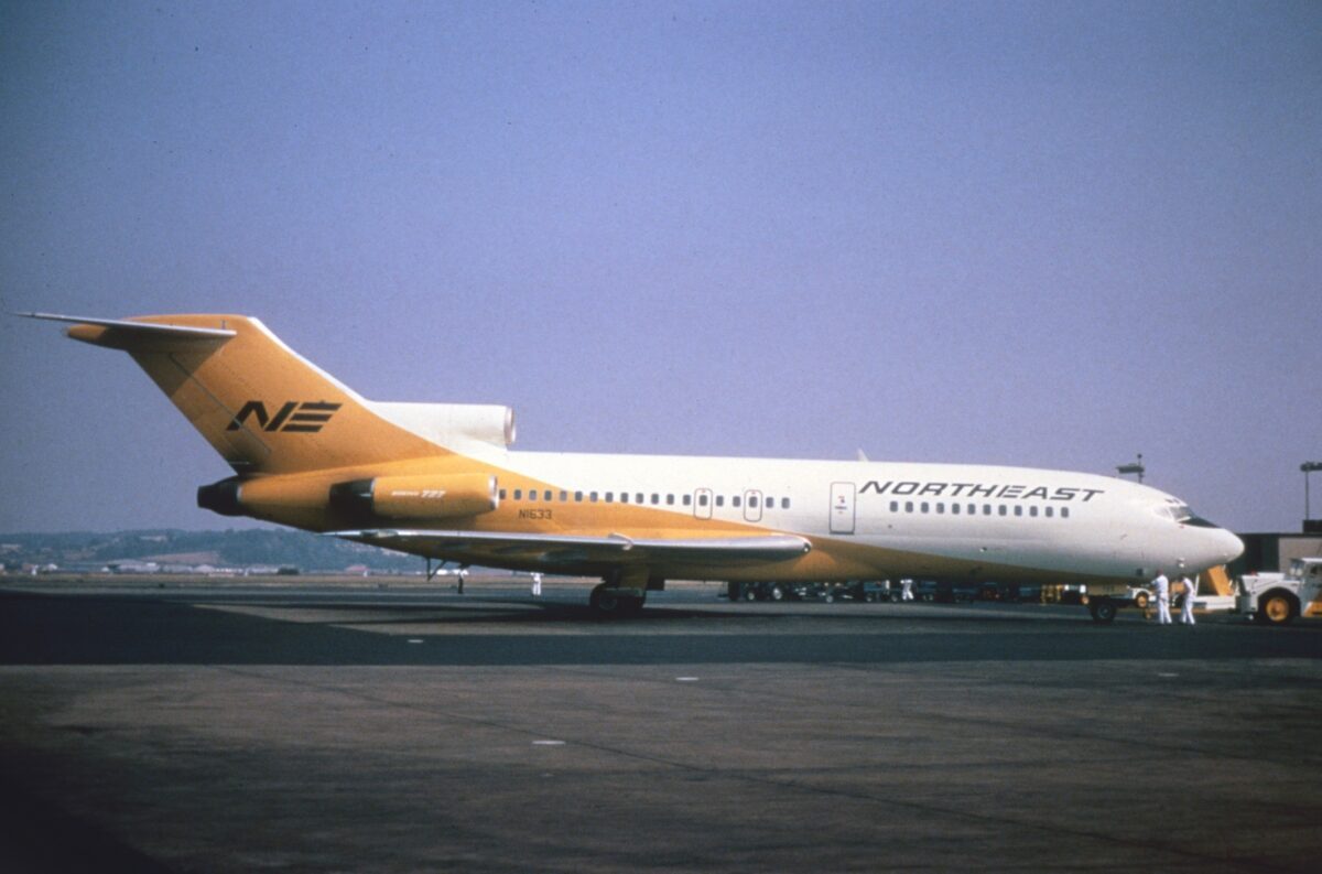 Northeast Airlines Boeing B-727-95