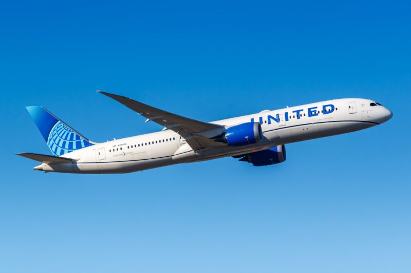 United Airlines Boeing 787-9 Dreamliner