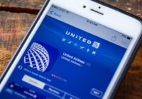 United Tests App-Based Gate Pickup for Food at Newark