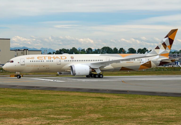 Etihad Launches Boeing 787-9 Flights to Calgary