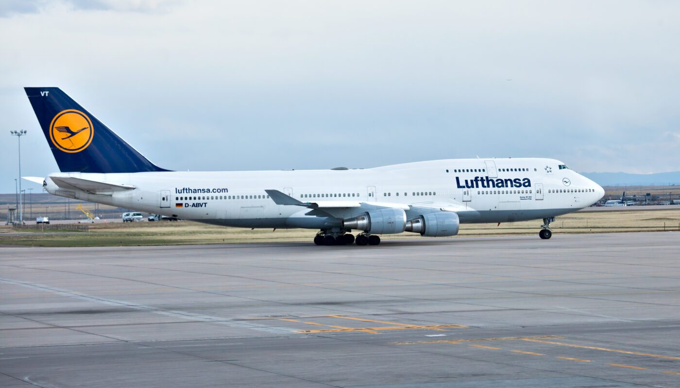 Lufthansa Sets 2027 Exit for Last Eight Boeing 747-400s