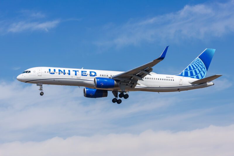 United 757 Returns to Dublin After Cabin Fuel Odor