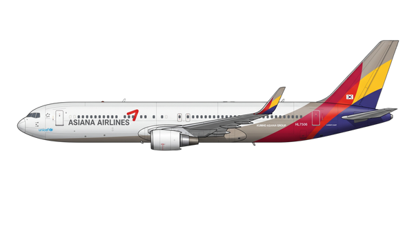 Asiana Airlines Boeing 767 livery